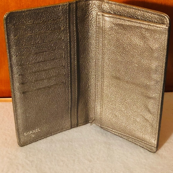 🌸🌸Authentic Chanel Diamond Stitch Wallet🌸🌸 - Picture 4 of 8